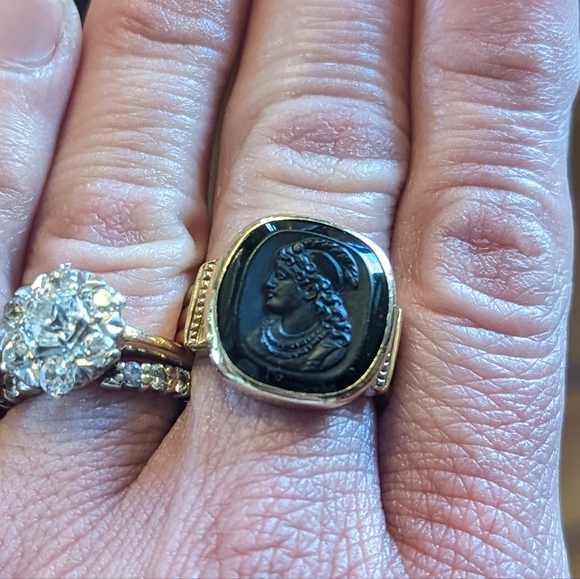 F&F Felger Antique 14k Gold Black Cameo Ring - Picture 3 of 6